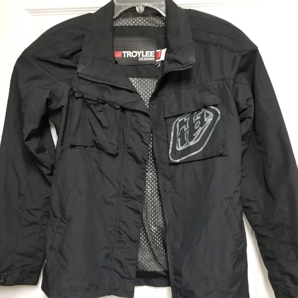 Jacket - Picture 3 of 8